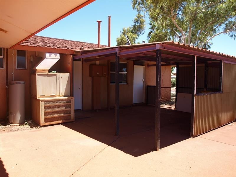 31 Warrambucca Crescent, Newman WA 6753