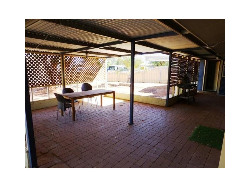 2 Draper Place, South Hedland WA 6722