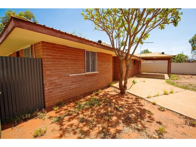 8 Koombana Avenue, South Hedland WA 6722