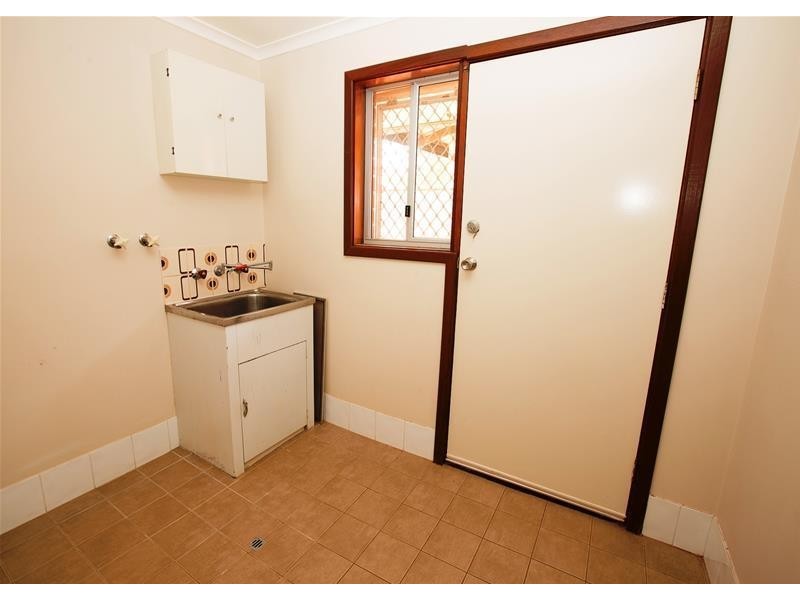 8 Koombana Avenue, South Hedland WA 6722