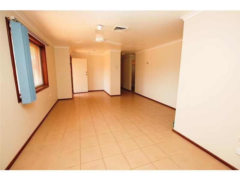 8 Koombana Avenue, South Hedland WA 6722