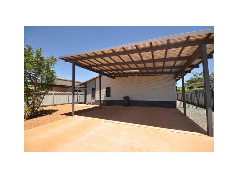 10 Minderoo Avenue, South Hedland WA 6722