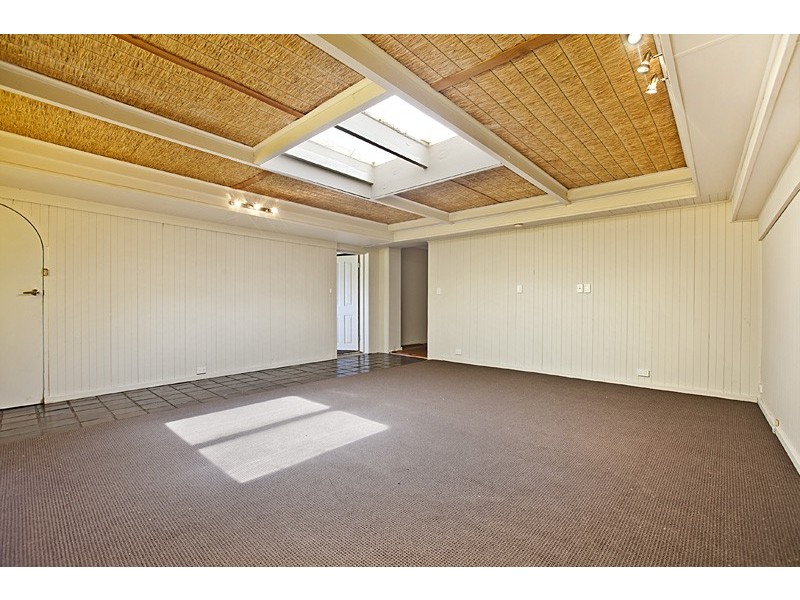 19 Radcliffe Grove, Christie Downs SA 5164