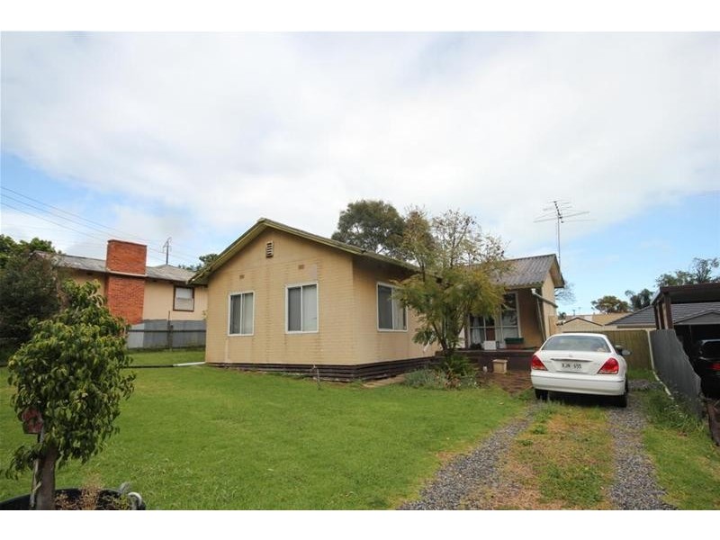 8 Torquay Road, Sturt SA 5047