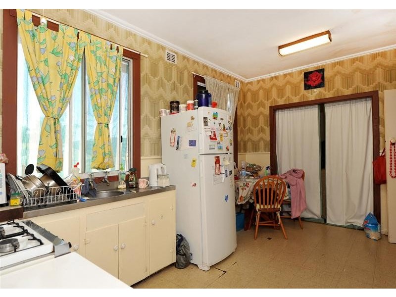 8 Torquay Road, Sturt SA 5047