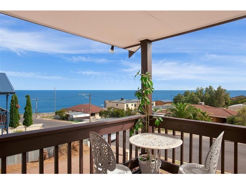 8 John Terrace, O’sullivan Beach SA 5166
