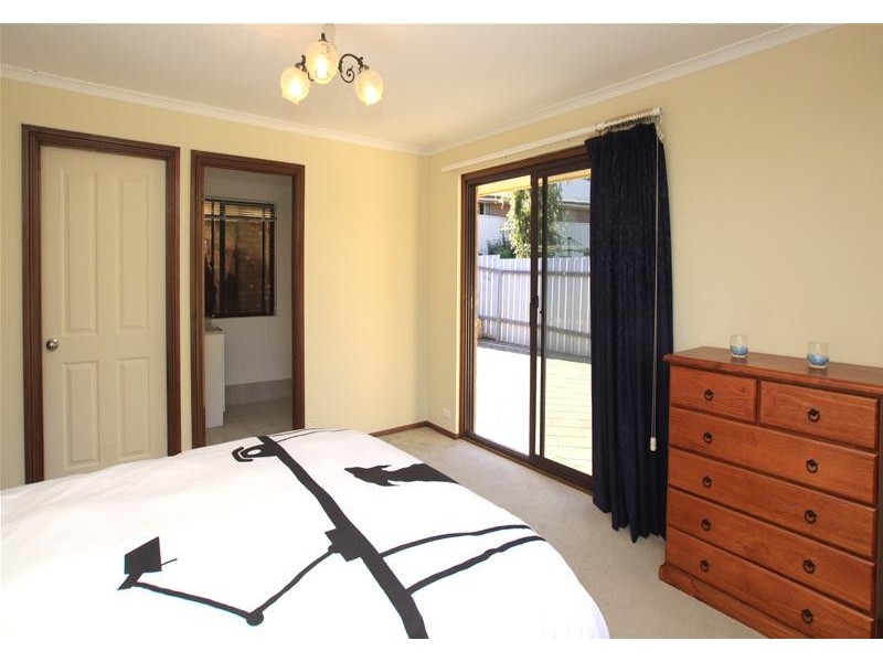 51 Alison Drive, Happy Valley SA 5159