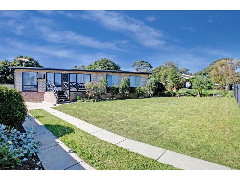 3 Candover Crescent, Huntfield Heights SA 5163