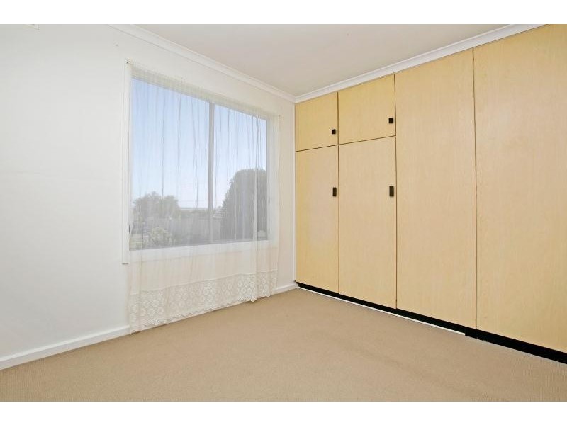 3 Candover Crescent, Huntfield Heights SA 5163