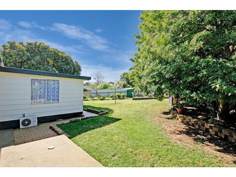 3 Candover Crescent, Huntfield Heights SA 5163