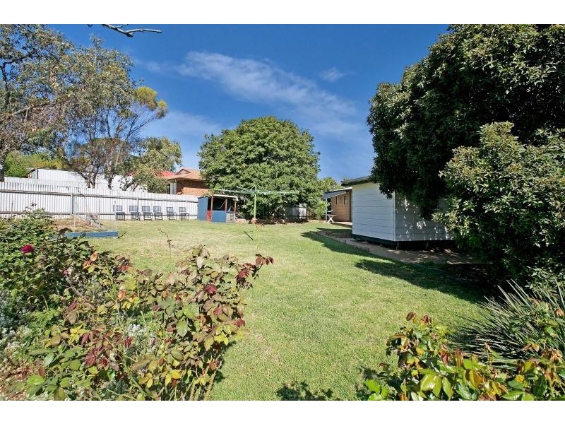 3 Candover Crescent, Huntfield Heights SA 5163