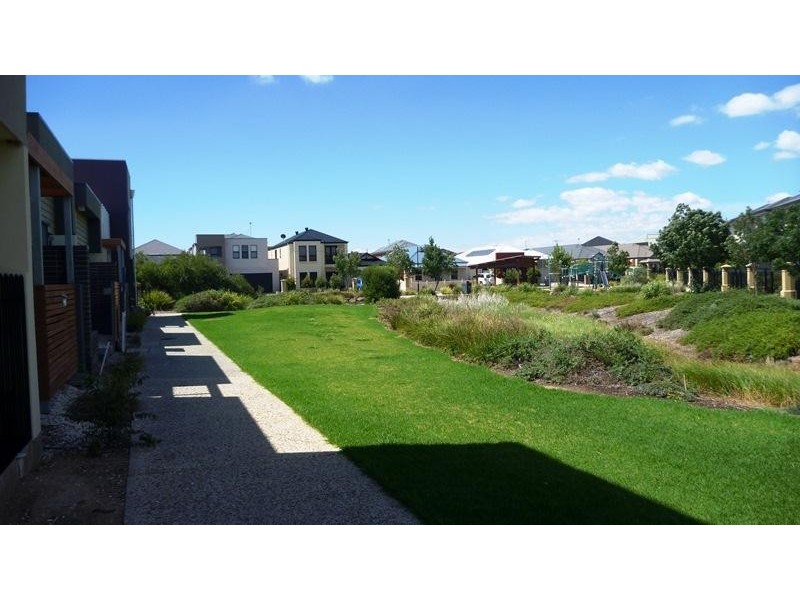 18 Hummock Lane, Mawson Lakes SA 5095