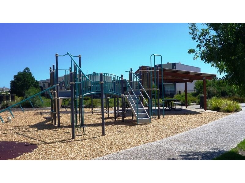 18 Hummock Lane, Mawson Lakes SA 5095