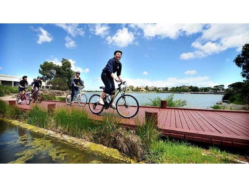 18 Hummock Lane, Mawson Lakes SA 5095