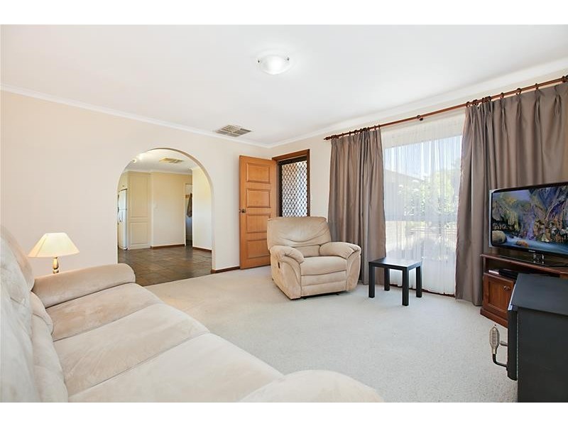 9 Bonnie Court, Christie Downs SA 5164