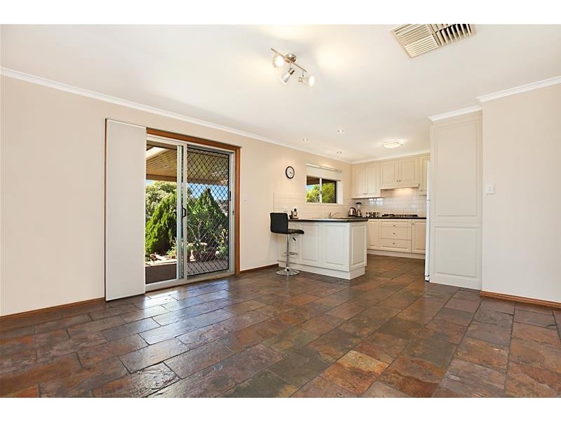 9 Bonnie Court, Christie Downs SA 5164