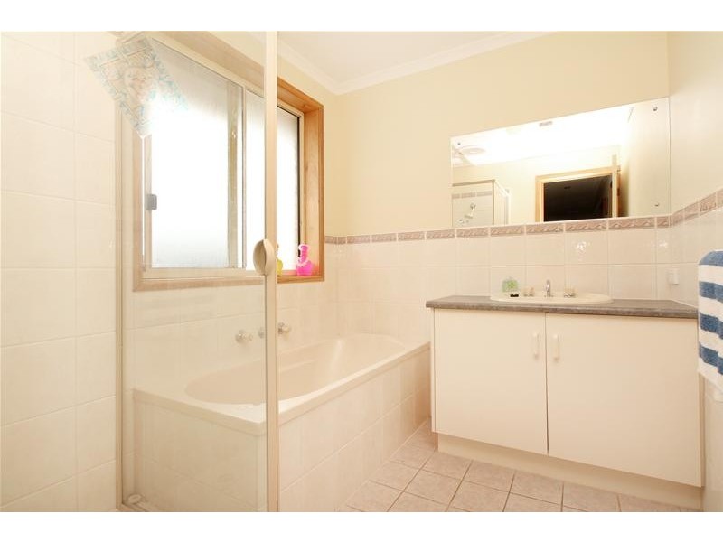 75b Baden Terrace, O’sullivan Beach SA 5166