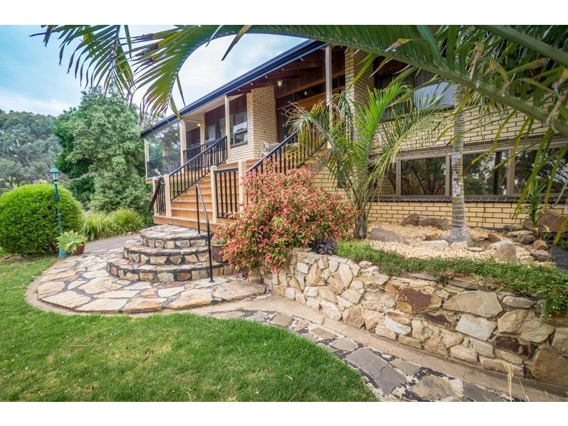 14 Thistleton Crescent, Pasadena SA 5042