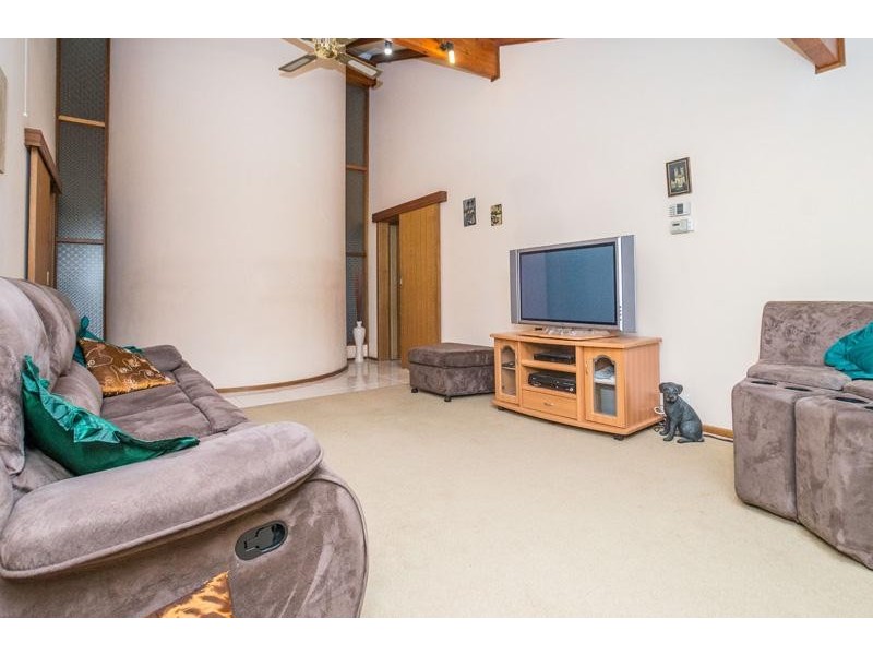 14 Thistleton Crescent, Pasadena SA 5042