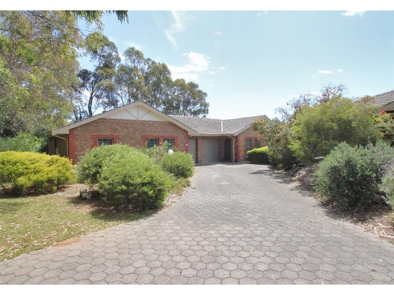 2/11 Thomas Drive, Happy Valley SA 5159