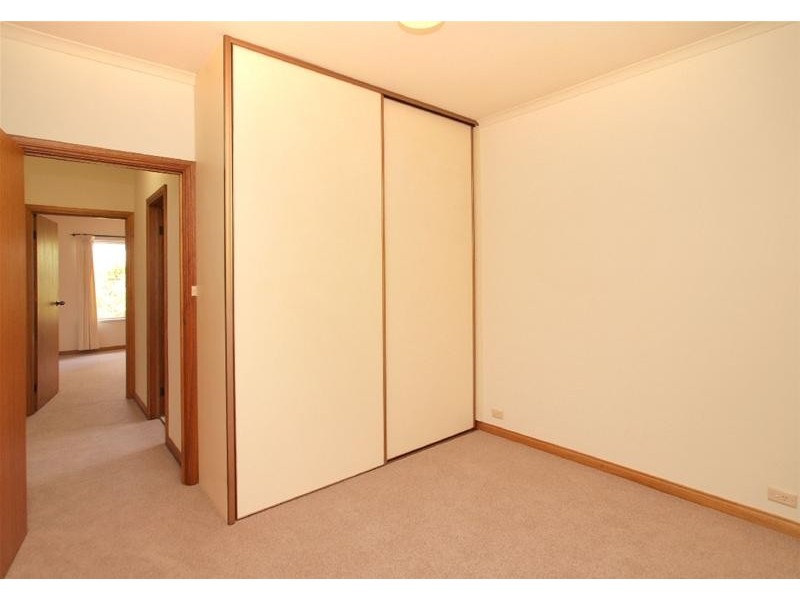 2/11 Thomas Drive, Happy Valley SA 5159