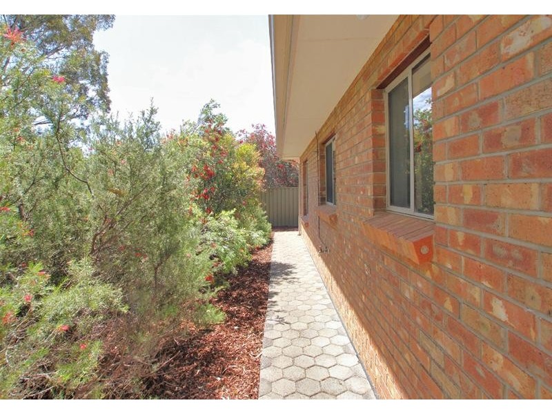 2/11 Thomas Drive, Happy Valley SA 5159