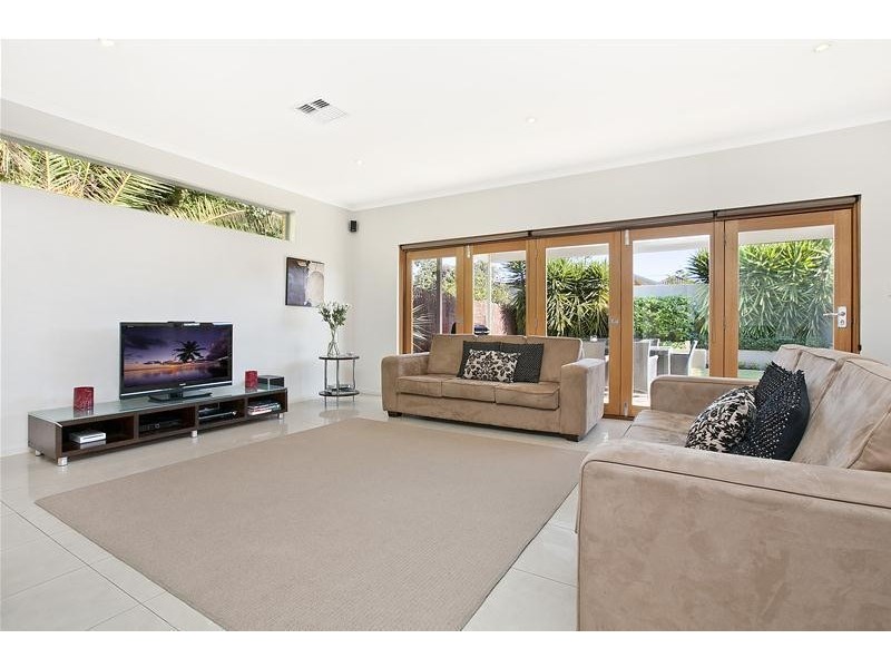 33A Illawarra Avenue, Hove SA 5048