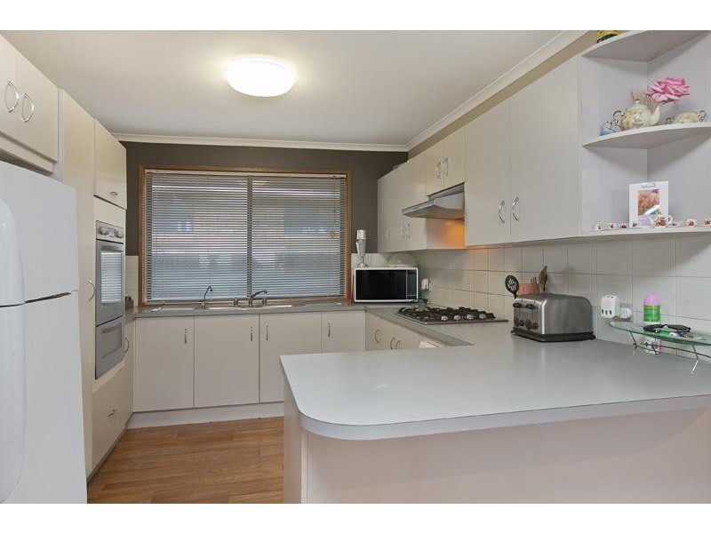 16 Rothschild Street, Woodcroft SA 5162