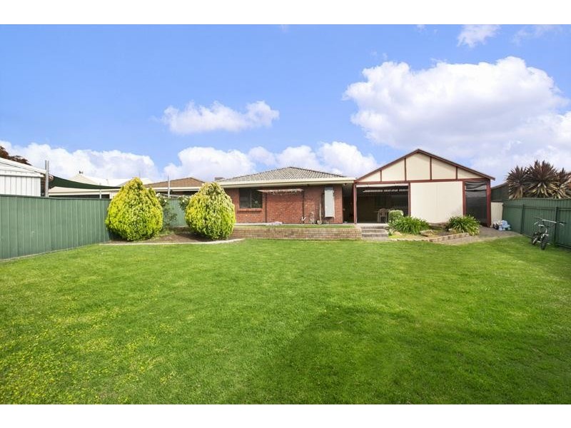 16 Rothschild Street, Woodcroft SA 5162