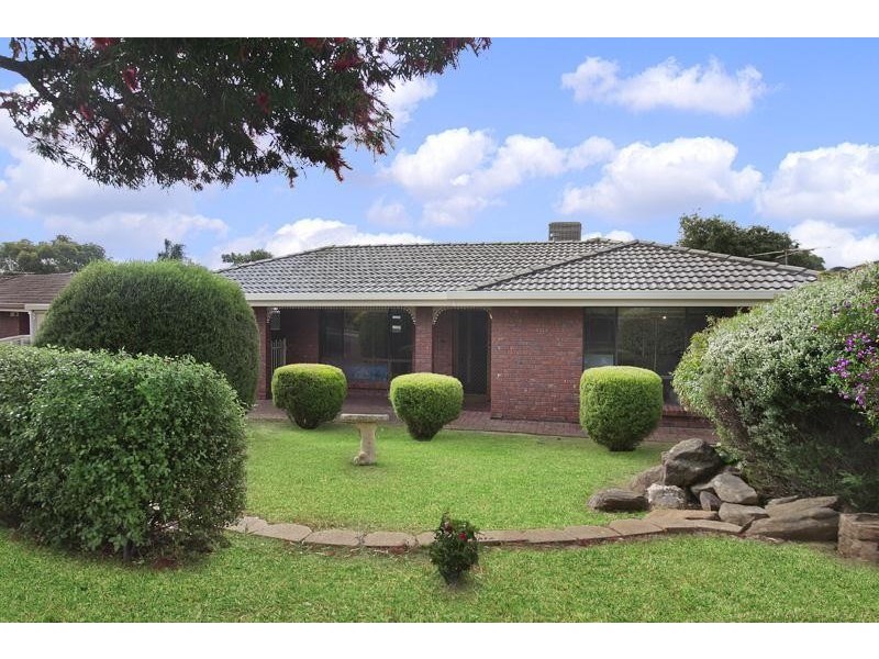 16 Rothschild Street, Woodcroft SA 5162