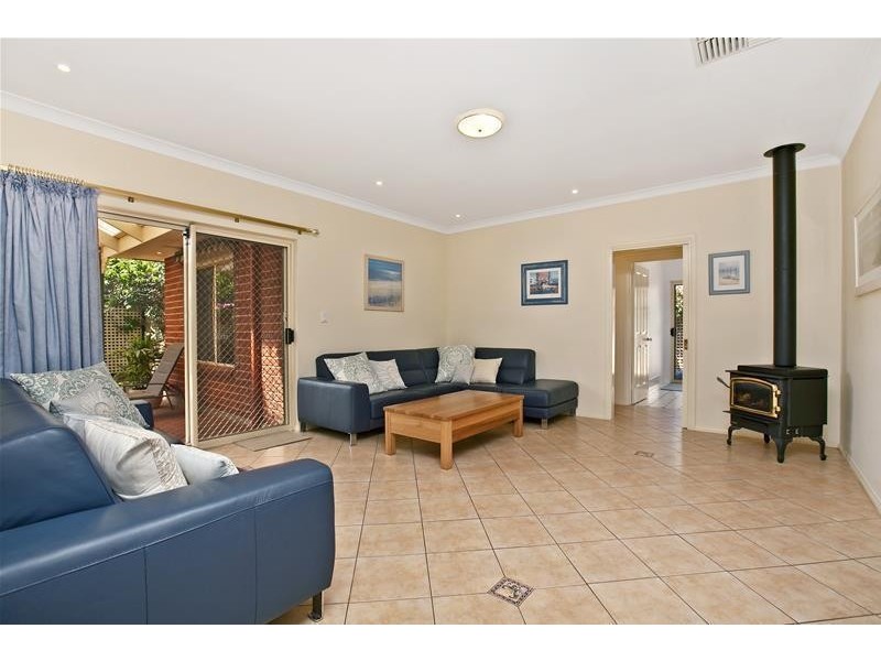 27 Marine Parade, Seacliff SA 5049
