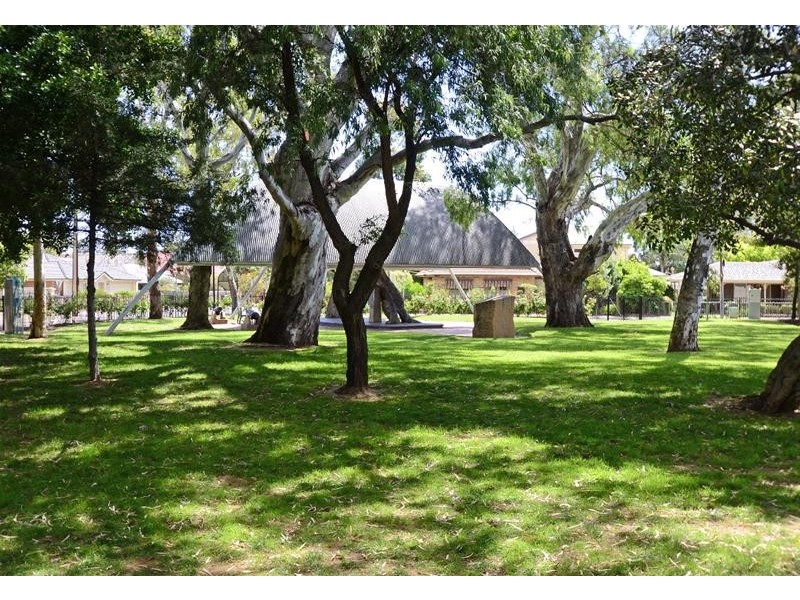 1 Gray  Court, Glenelg North SA 5045