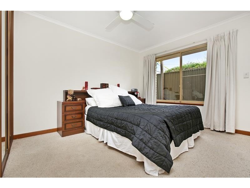 40 Calomba Crescent, Happy Valley SA 5159
