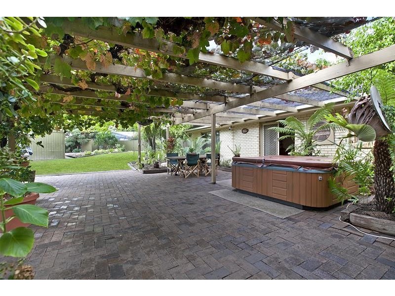 40 Calomba Crescent, Happy Valley SA 5159