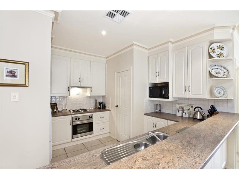 9B Renown Avenue, Seacliff Park SA 5049