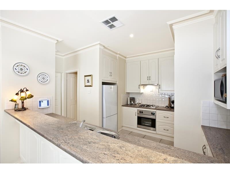 9B Renown Avenue, Seacliff Park SA 5049