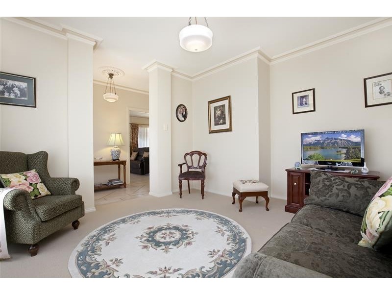 9B Renown Avenue, Seacliff Park SA 5049