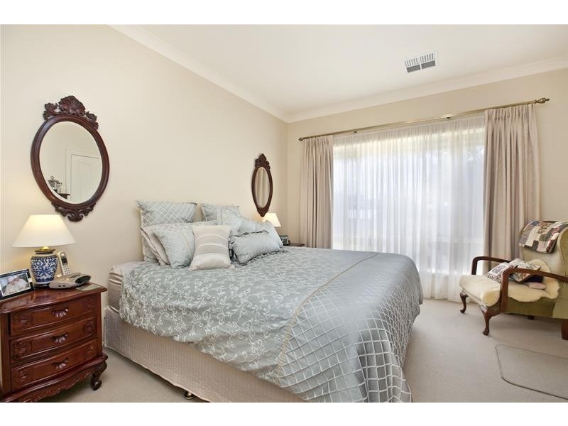 9B Renown Avenue, Seacliff Park SA 5049