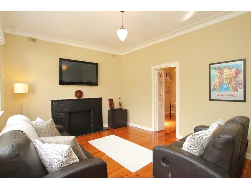 27 Waratah Street, Seacliff SA 5049