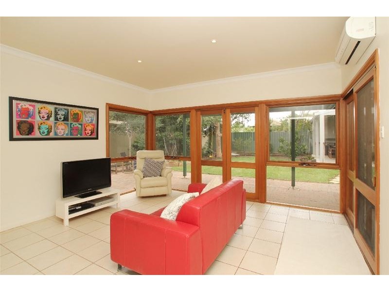 27 Waratah Street, Seacliff SA 5049