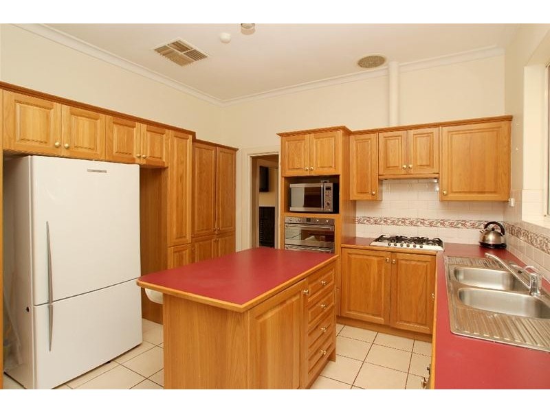 27 Waratah Street, Seacliff SA 5049