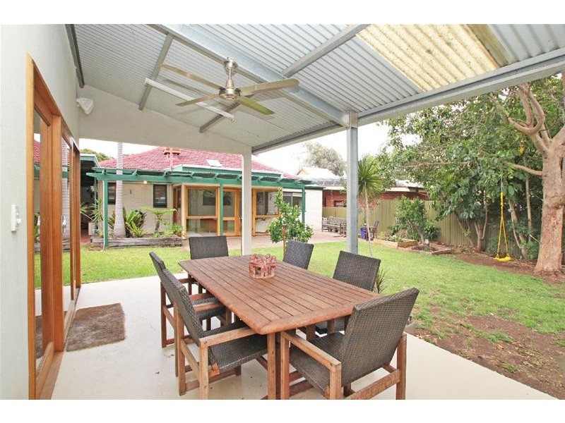 27 Waratah Street, Seacliff SA 5049