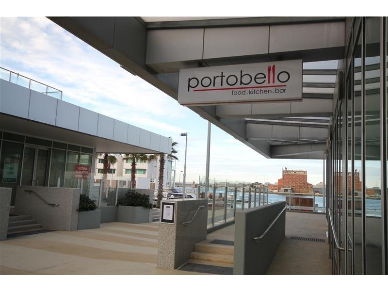 2A/9 Wirra Drive, New Port SA 5015