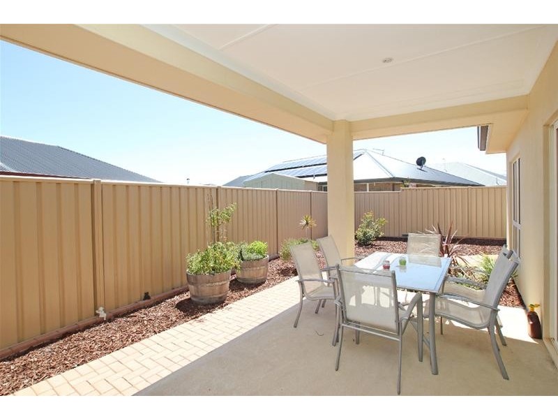 11 Atlantis Avenue, Seaford Meadows SA 5169