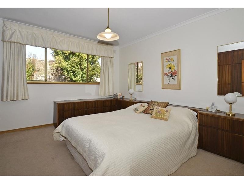 8 Kersley Avenue, Glengowrie SA 5044