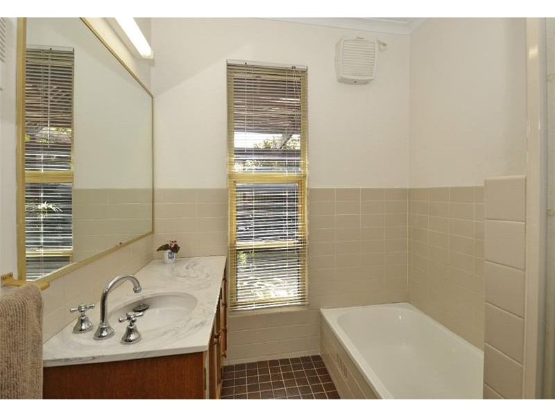 8 Kersley Avenue, Glengowrie SA 5044