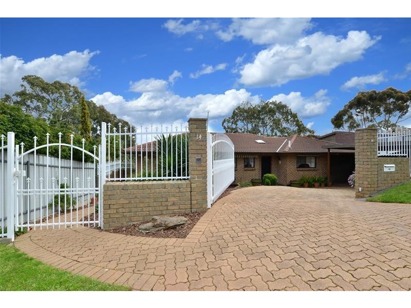 14 Mitford Road, Happy Valley SA 5159