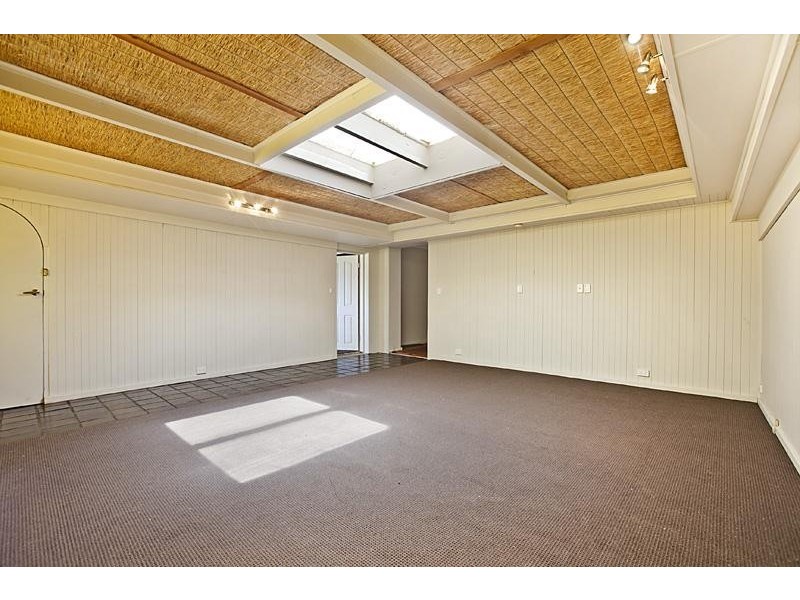 19 Radcliffe Grove, Christie Downs SA 5164