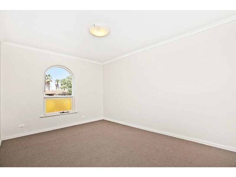 19 Radcliffe Grove, Christie Downs SA 5164