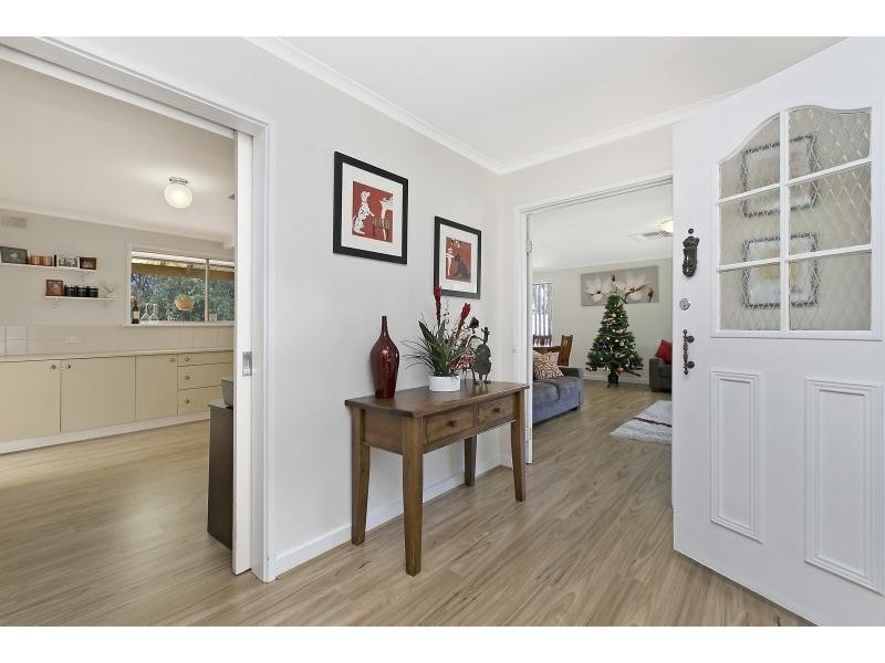 10 Vynland Drive, Flagstaff Hill SA 5159